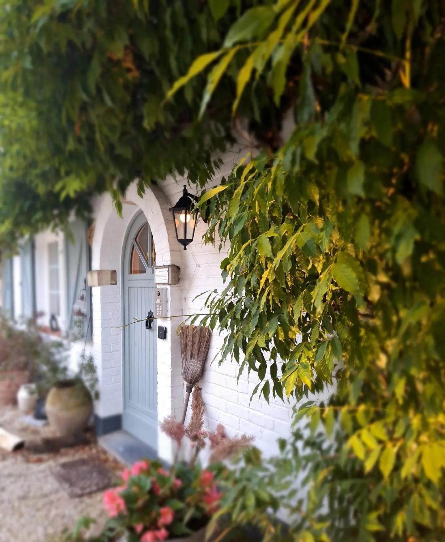 Bed & Breakfast D'hotes - Au Clos D'amande Lasne